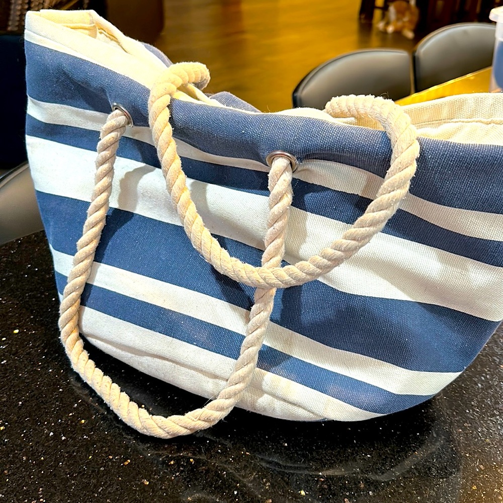 Beach bag blue and white nautical stripe